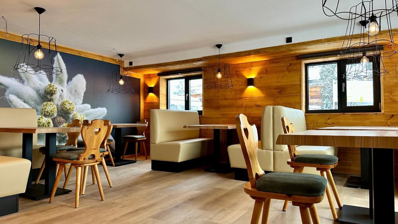 Alpen Lodge Riezlern Exterior photo
