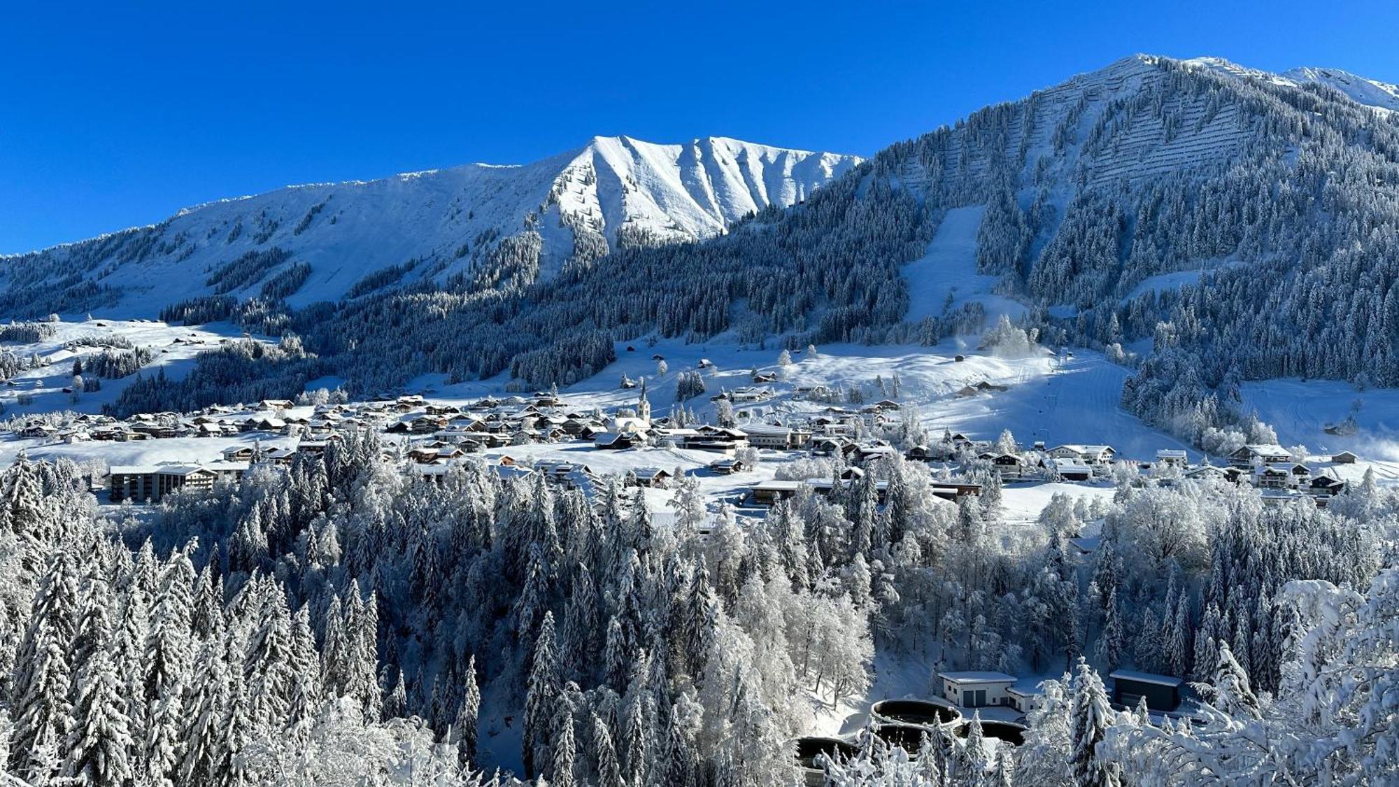 Alpen Lodge Riezlern Exterior photo